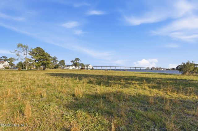 8044 Treasure Drive, Oriental, NC 28571