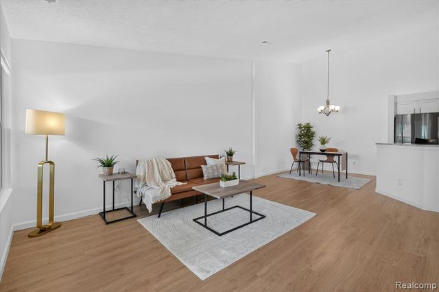 61165 Greenwood Drive, South Lyon, MI 48178