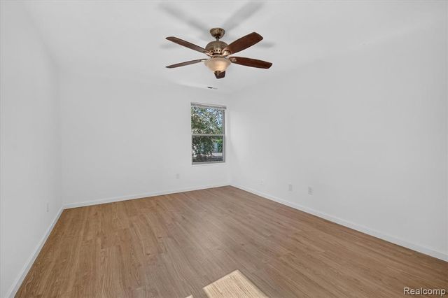 61165 Greenwood Drive, South Lyon, MI 48178