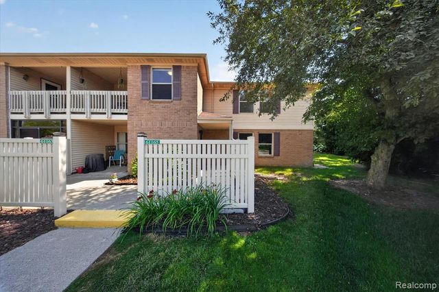 61165 Greenwood Drive, South Lyon, MI 48178