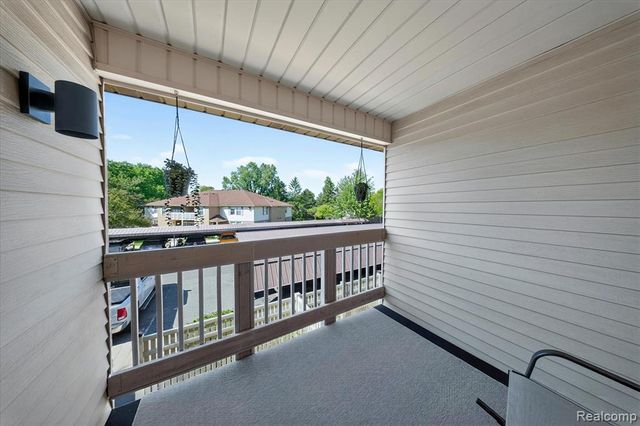 61165 Greenwood Drive, South Lyon, MI 48178