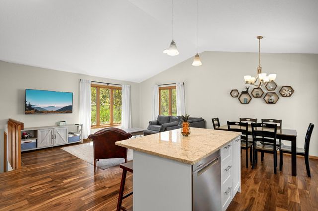 4414 Urbandale Court N, Plymouth, MN 55446