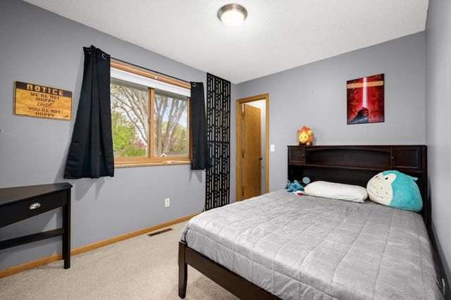 4414 Urbandale Court N, Plymouth, MN 55446
