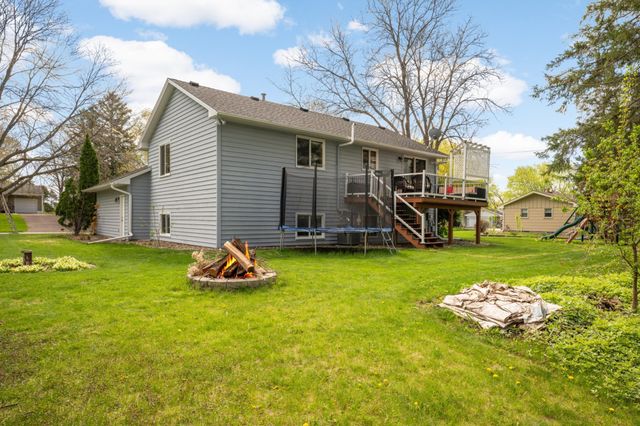 4414 Urbandale Court N, Plymouth, MN 55446