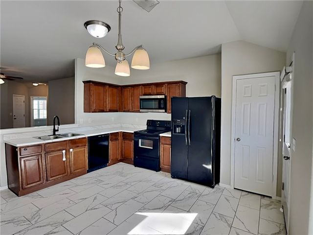 802 SW Green World Street, Bentonville, AR 72712