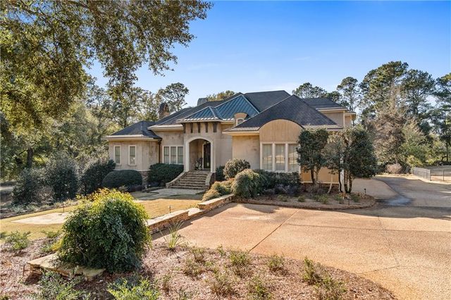 131 Augusta Court, Fairhope, AL 36532