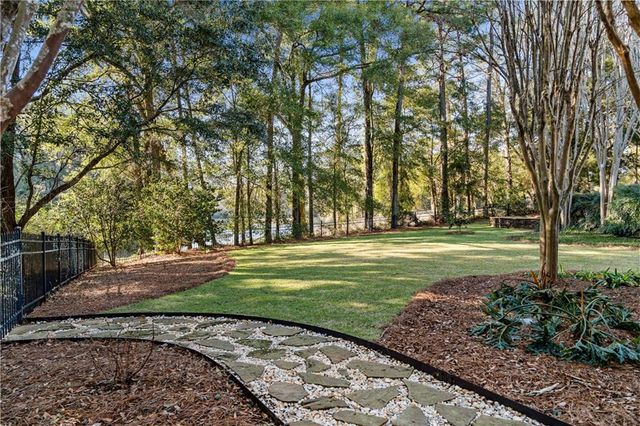 131 Augusta Court, Fairhope, AL 36532