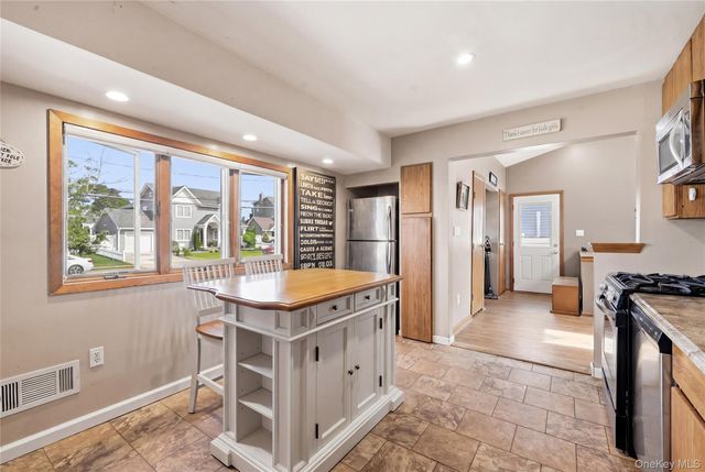 316 Philadelphia Avenue, Massapequa Park, NY 11762