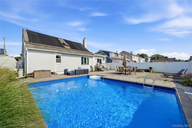 316 Philadelphia Avenue, Massapequa Park, NY 11762