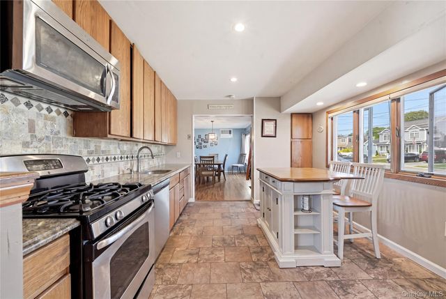 316 Philadelphia Avenue, Massapequa Park, NY 11762