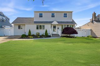 316 Philadelphia Avenue, Massapequa Park, NY 11762
