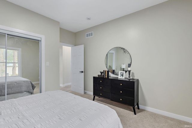 51650 Prescott Avenue, South Bend, IN 46637