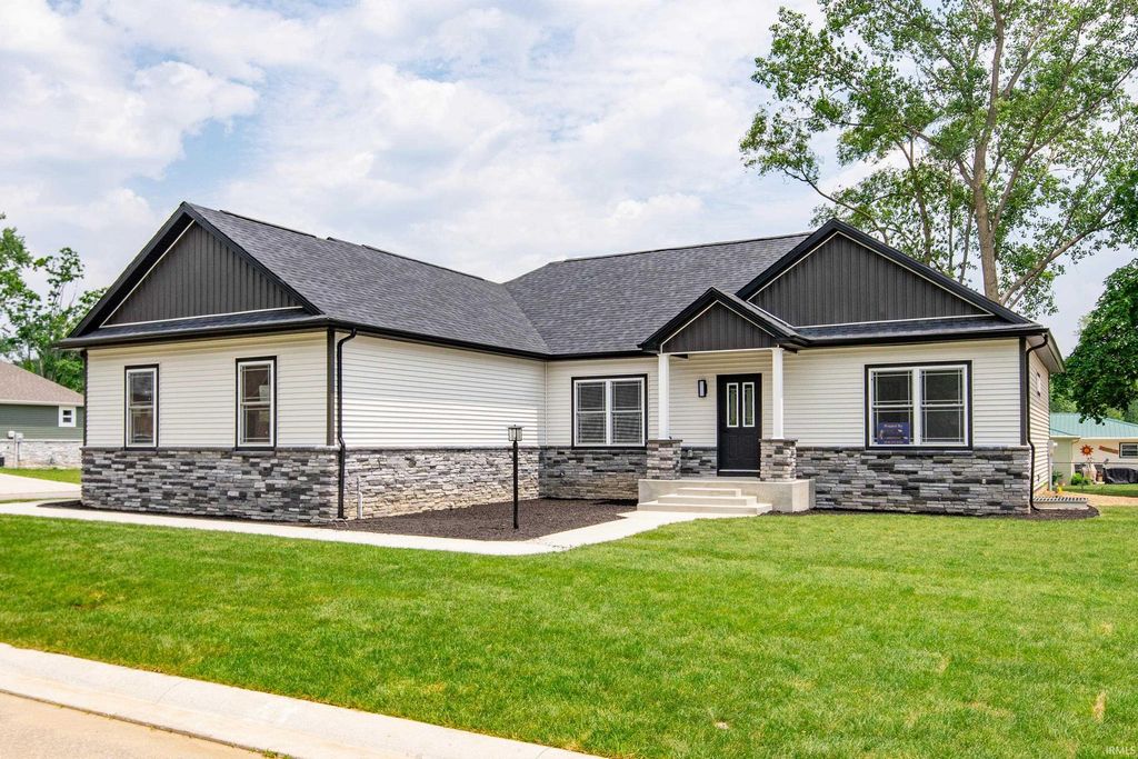 51650 Prescott Avenue, South Bend, IN 46637