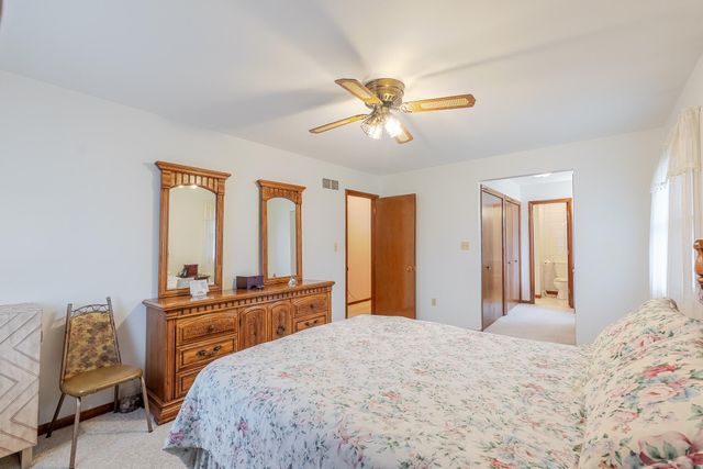 1839 Bluebird Lane, Munster, IN 46321