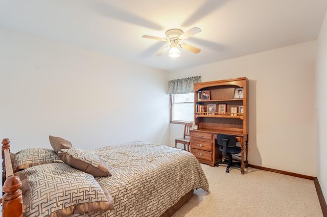 1839 Bluebird Lane, Munster, IN 46321