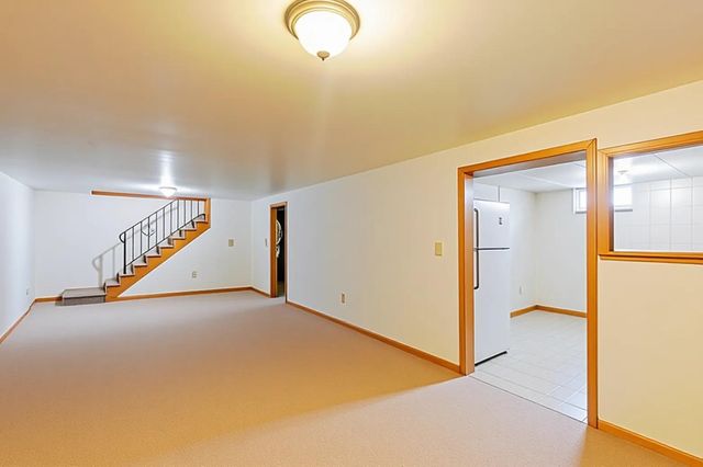 1839 Bluebird Lane, Munster, IN 46321