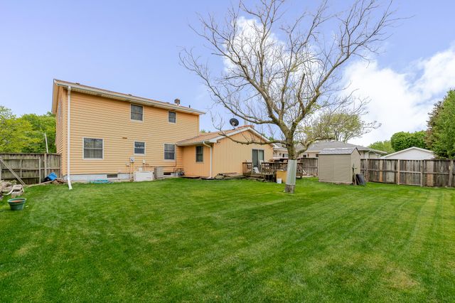1839 Bluebird Lane, Munster, IN 46321