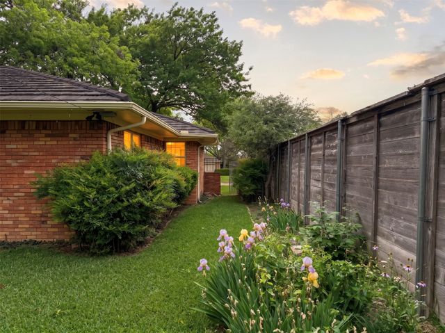 8832 Antrim Drive, Dallas, TX 75218