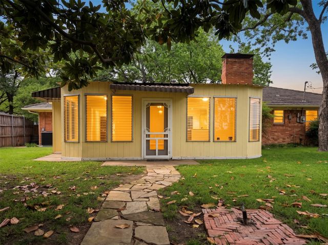 8832 Antrim Drive, Dallas, TX 75218