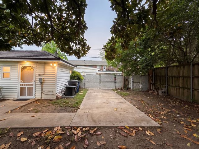 8832 Antrim Drive, Dallas, TX 75218