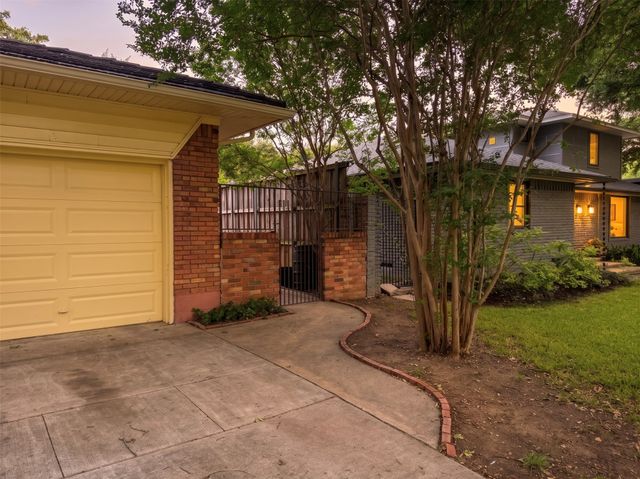 8832 Antrim Drive, Dallas, TX 75218