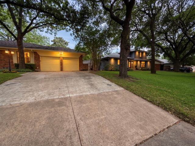 8832 Antrim Drive, Dallas, TX 75218