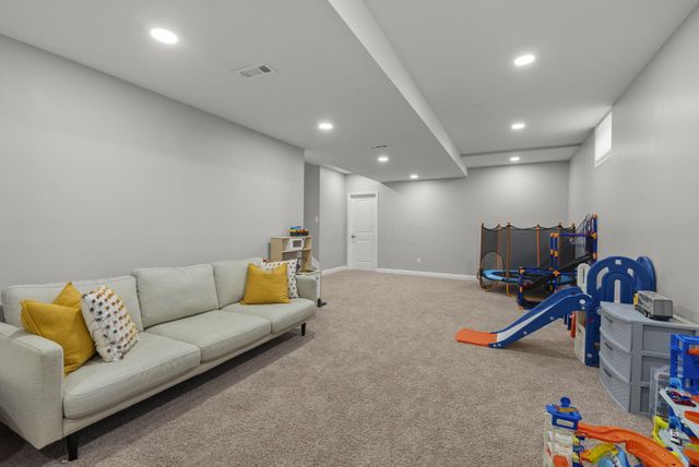 5692 Sedgewick Lane, Galena, OH 43021