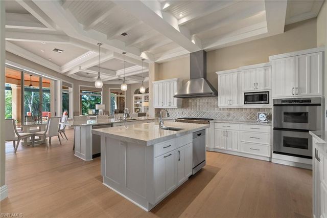 26040 Fawnwood CT, Bonita Springs, FL 34134