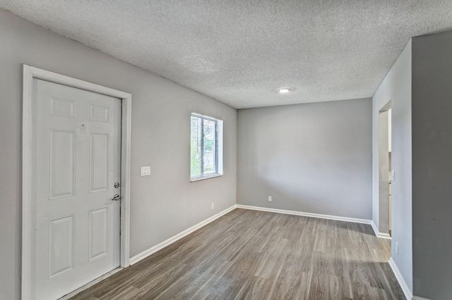9184 Roan Lane, West Palm Beach, FL 33403