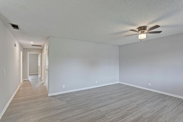 9184 Roan Lane, West Palm Beach, FL 33403