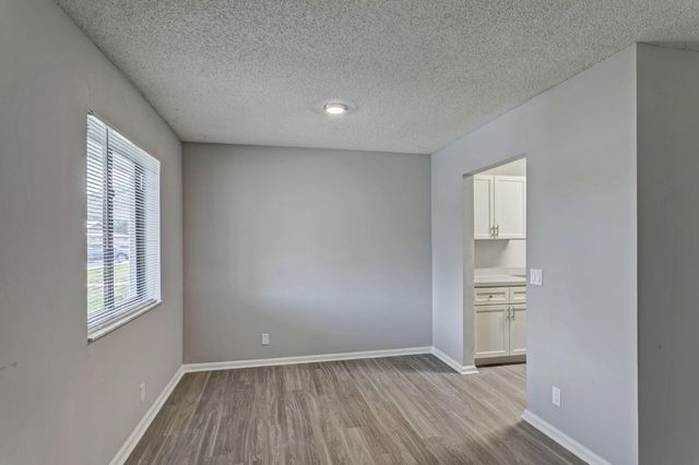 9184 Roan Lane, West Palm Beach, FL 33403