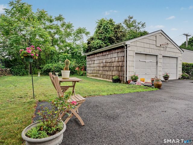 439 Stillson Road, Fairfield, CT 06824