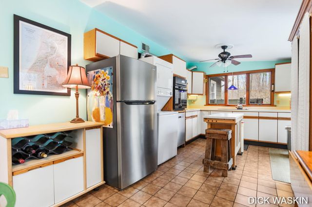 838 Mason Street, Saugatuck City, MI 49453