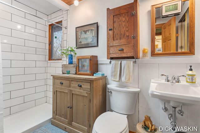 838 Mason Street, Saugatuck City, MI 49453