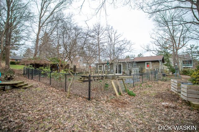 838 Mason Street, Saugatuck City, MI 49453