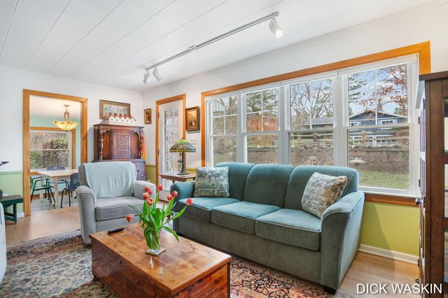 838 Mason Street, Saugatuck City, MI 49453