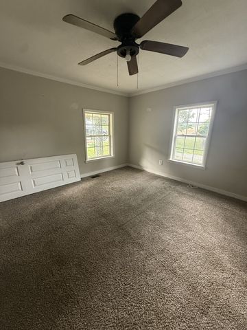 134 Cliffview Dr, Carthage, TN 37030