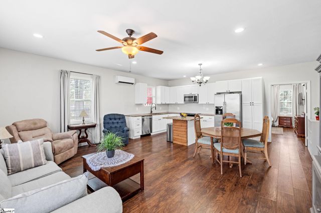 230 Horseshoe Road, Honea Path, SC 29654