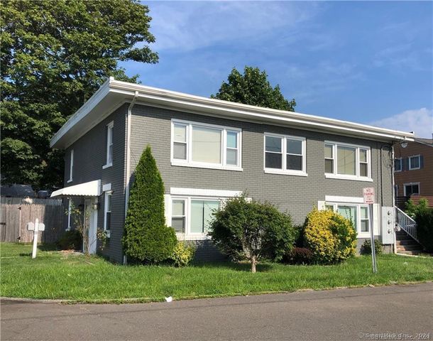 90 Iroquois Road A, Stamford, CT 06902