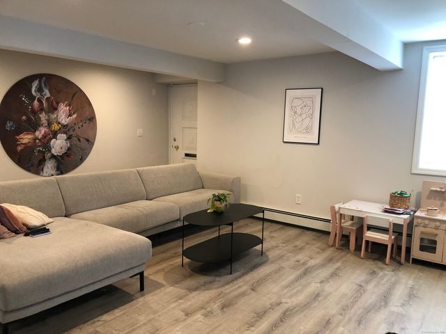 90 Iroquois Road A, Stamford, CT 06902