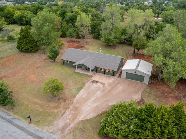 2420 County Road 1223, Blanchard, OK 73010