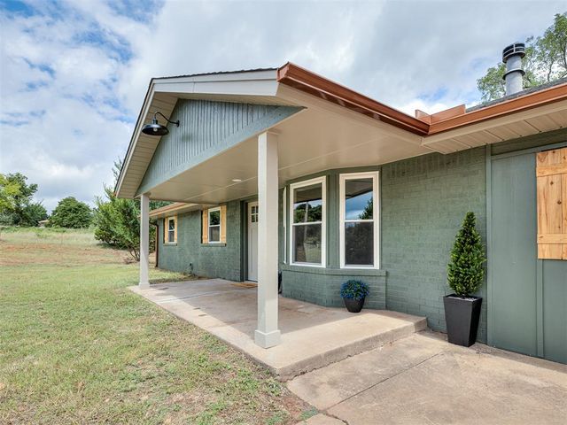 2420 County Road 1223, Blanchard, OK 73010