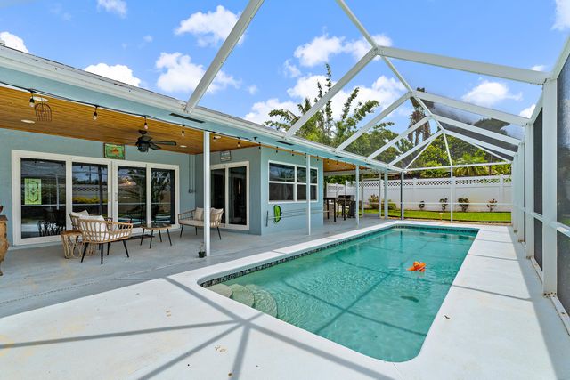 76 Wingo Street, Tequesta, FL 33469