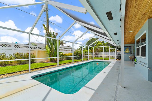 76 Wingo Street, Tequesta, FL 33469