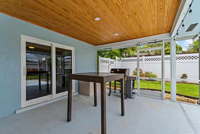 76 Wingo Street, Tequesta, FL 33469