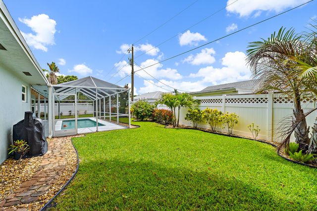 76 Wingo Street, Tequesta, FL 33469