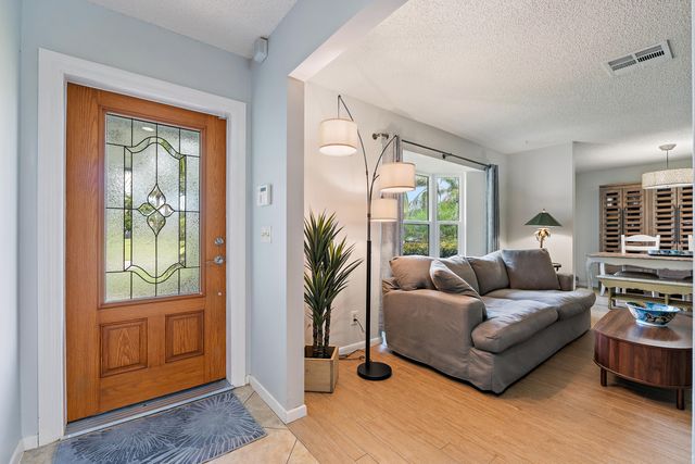 76 Wingo Street, Tequesta, FL 33469