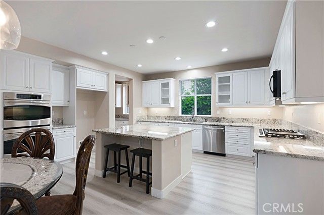 30177 BEESWING Circle, Menifee, CA 92584