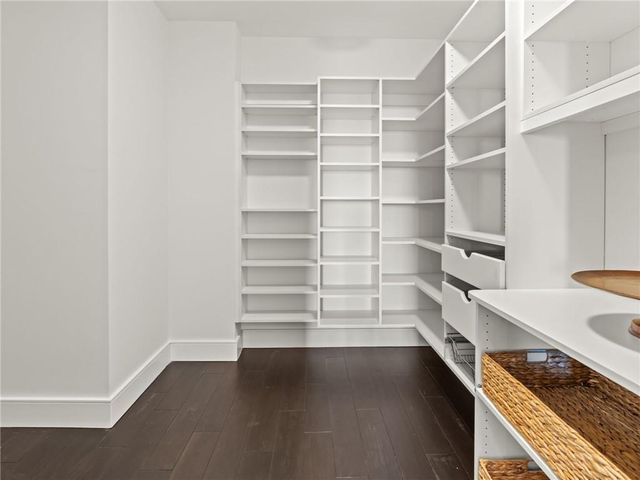 3376 Peachtree NE Road 35B, Atlanta, GA 30326