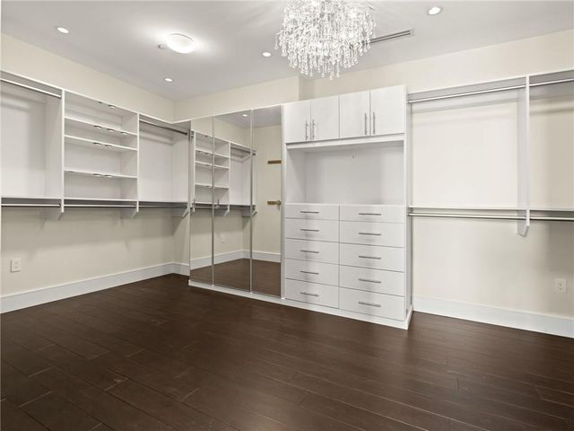 3376 Peachtree NE Road 35B, Atlanta, GA 30326